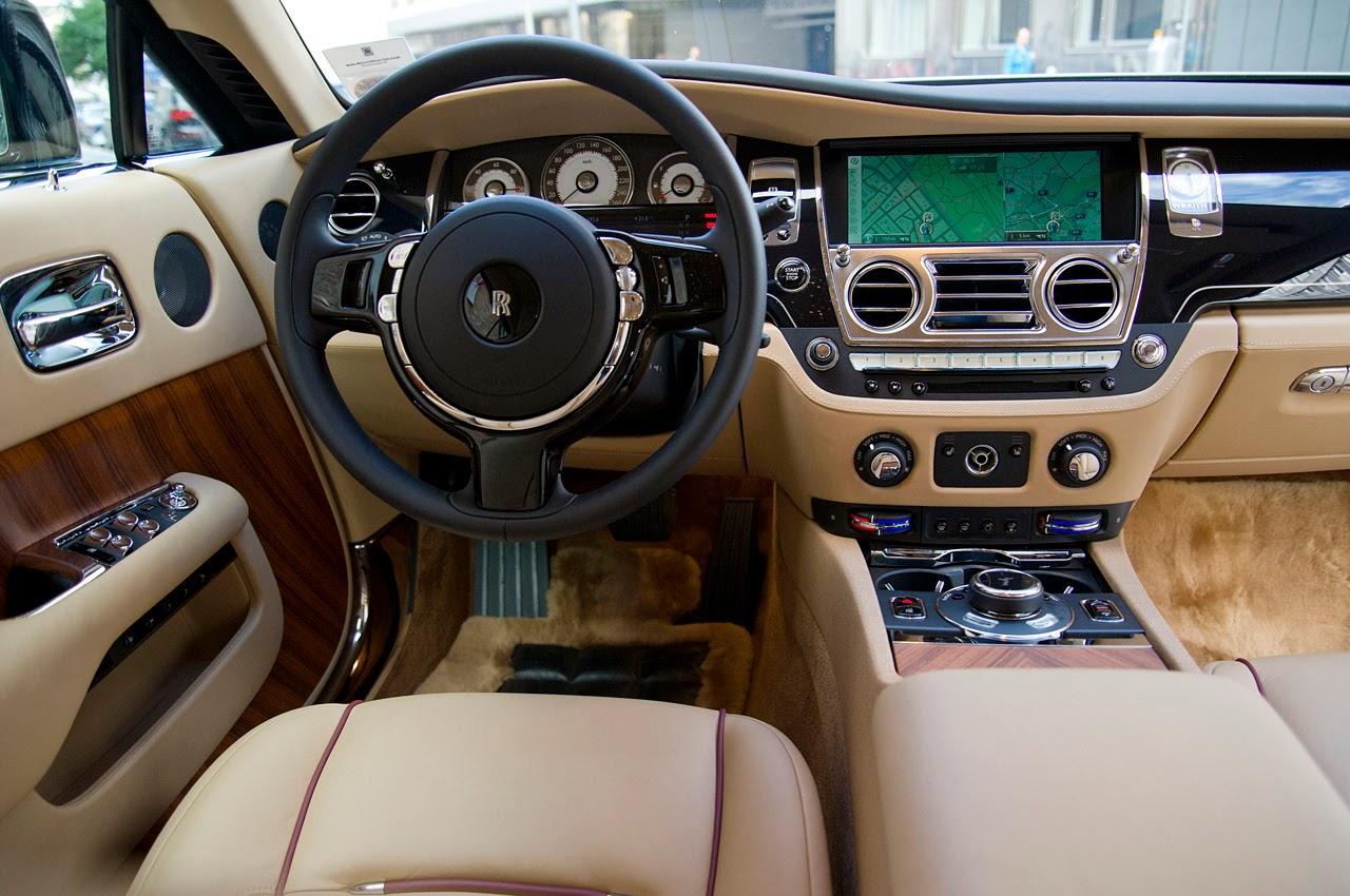 Rolls Royce Wraith салон