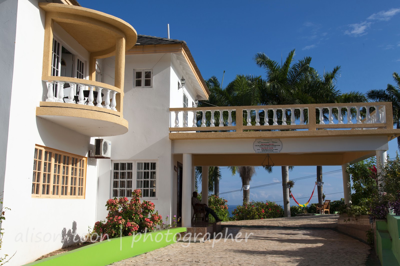 Toon's Tunes : And this is where we stayed: Emerald View Resort Villa