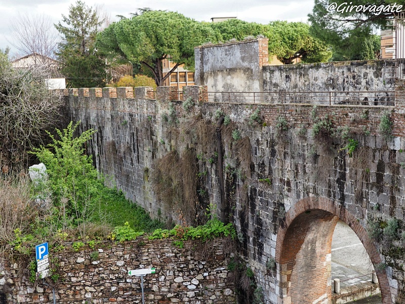 camminamento mura di Pisa