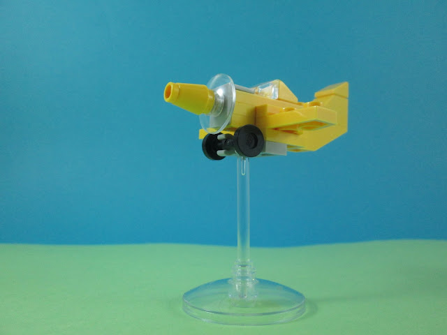 MOC LEGO micro avião amarelo em micro escala