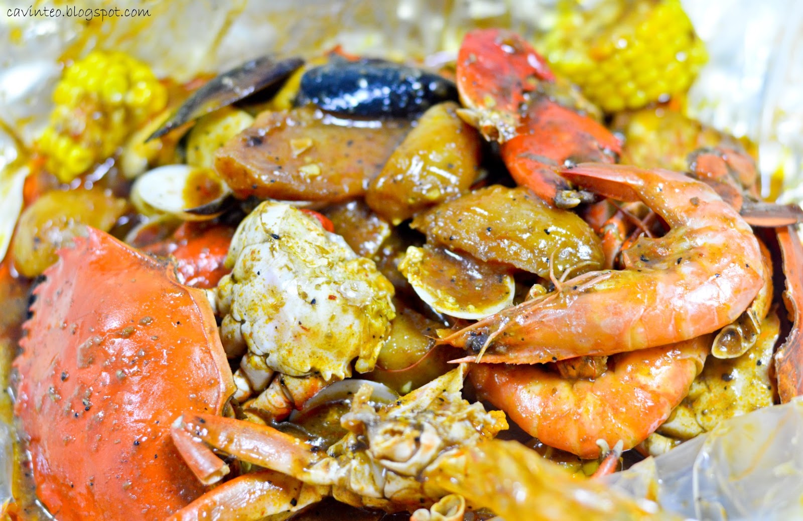 Entree Kibbles Shi Fu Ge (食福閣) Crab in a Bag Delivered Right to Your
