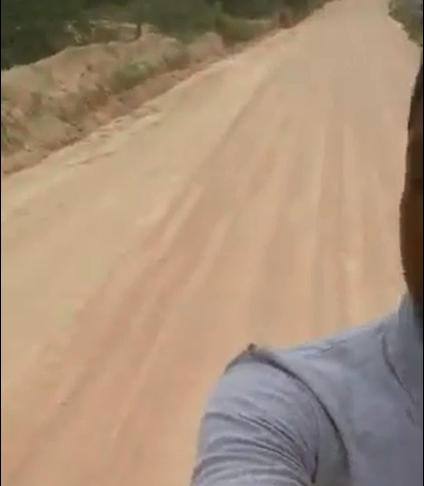 Prefeitura realizou os reparos em estrada rural que liga Macajuba ao distrito de Nova Cruz