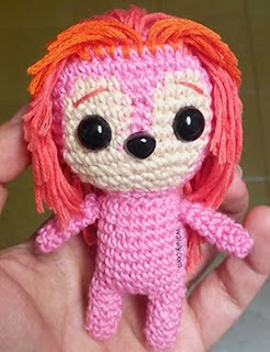 http://www.walaly.com/patron-amigurumi-gratis-erizo-espinete/