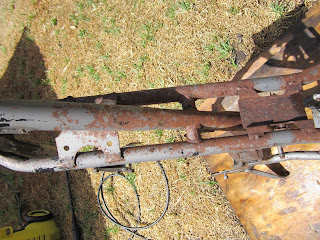 Frame RD125A after paint stripper, wow.. lots of surface rust underneath the old paint