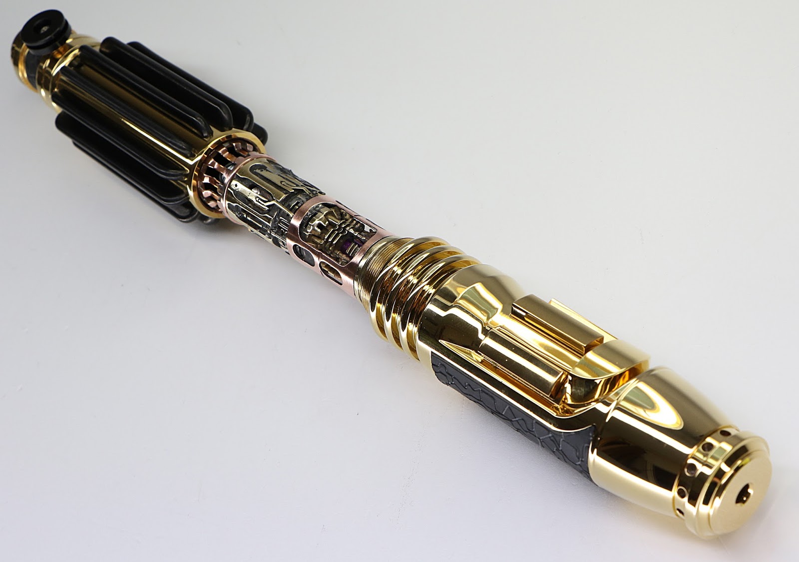 ROLIGHTSABERS Mace Windu Legend Lightsaber 24K gold