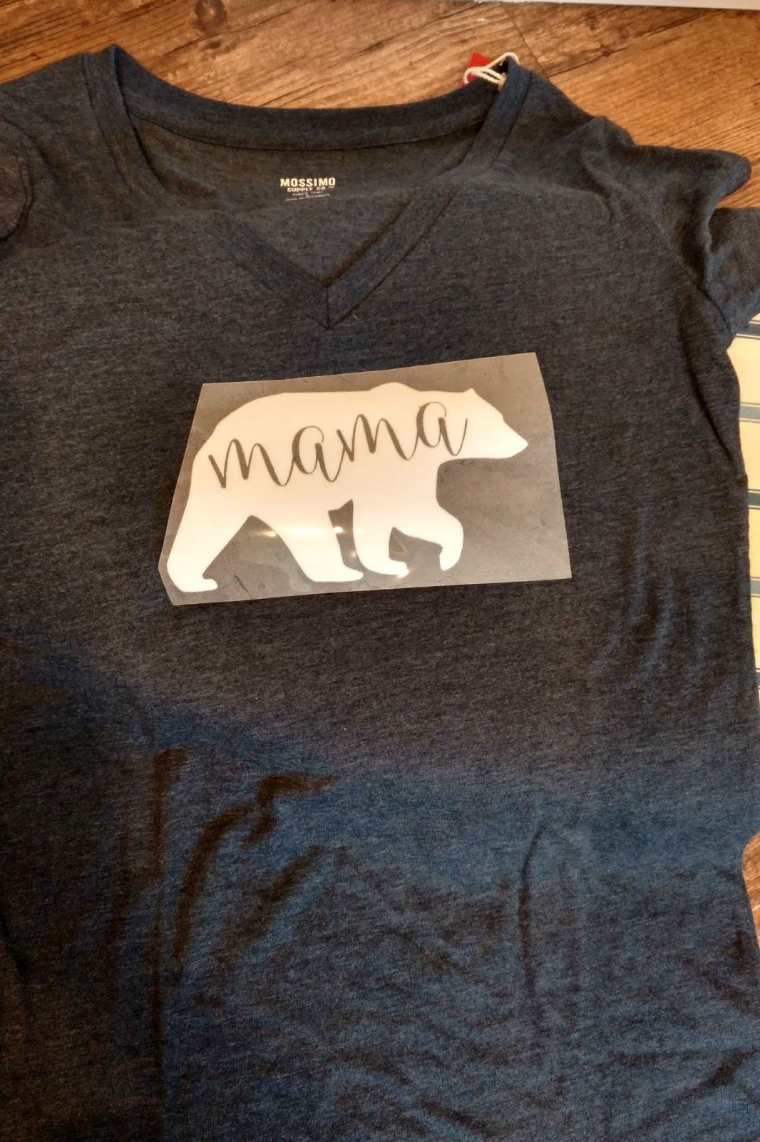 How To Use Flocked Heat Transfer Vinyl {Tips from a Beginner