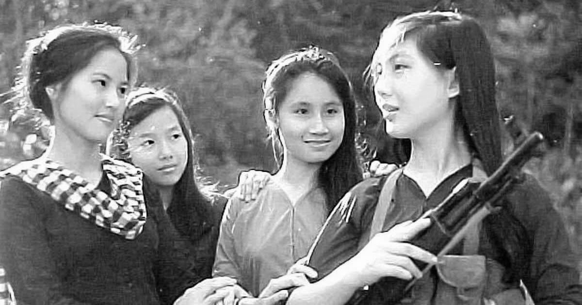 Vietnamese women during the Vietnam war - YouTube