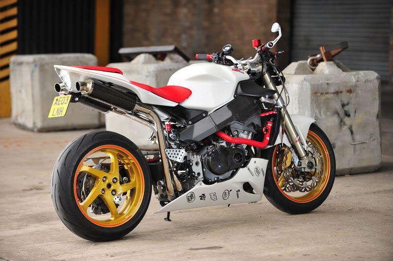 Honda CBR 954 Streetfighter