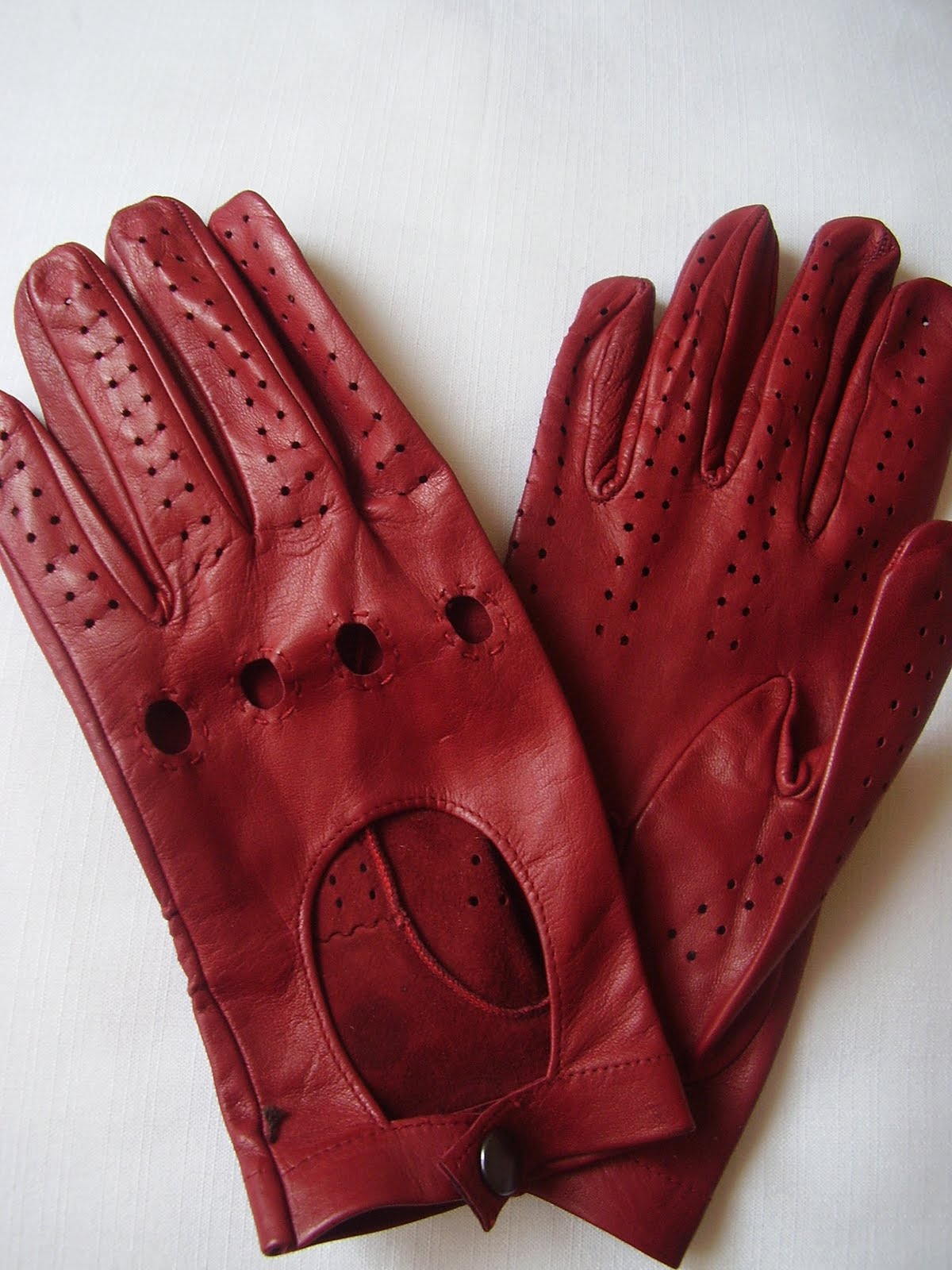 Toffeeapple Mama: Red Leather Gloves from Florence