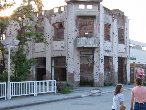 Vukovar, uno dei tanti edifici devastati dalla guerra
