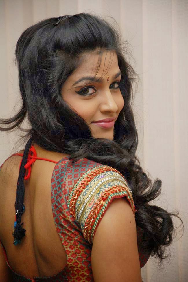 actress dhansika actress dhansika hot sexy navel stills cap actress dhansika actress dhansika hot sexy navel stills cap