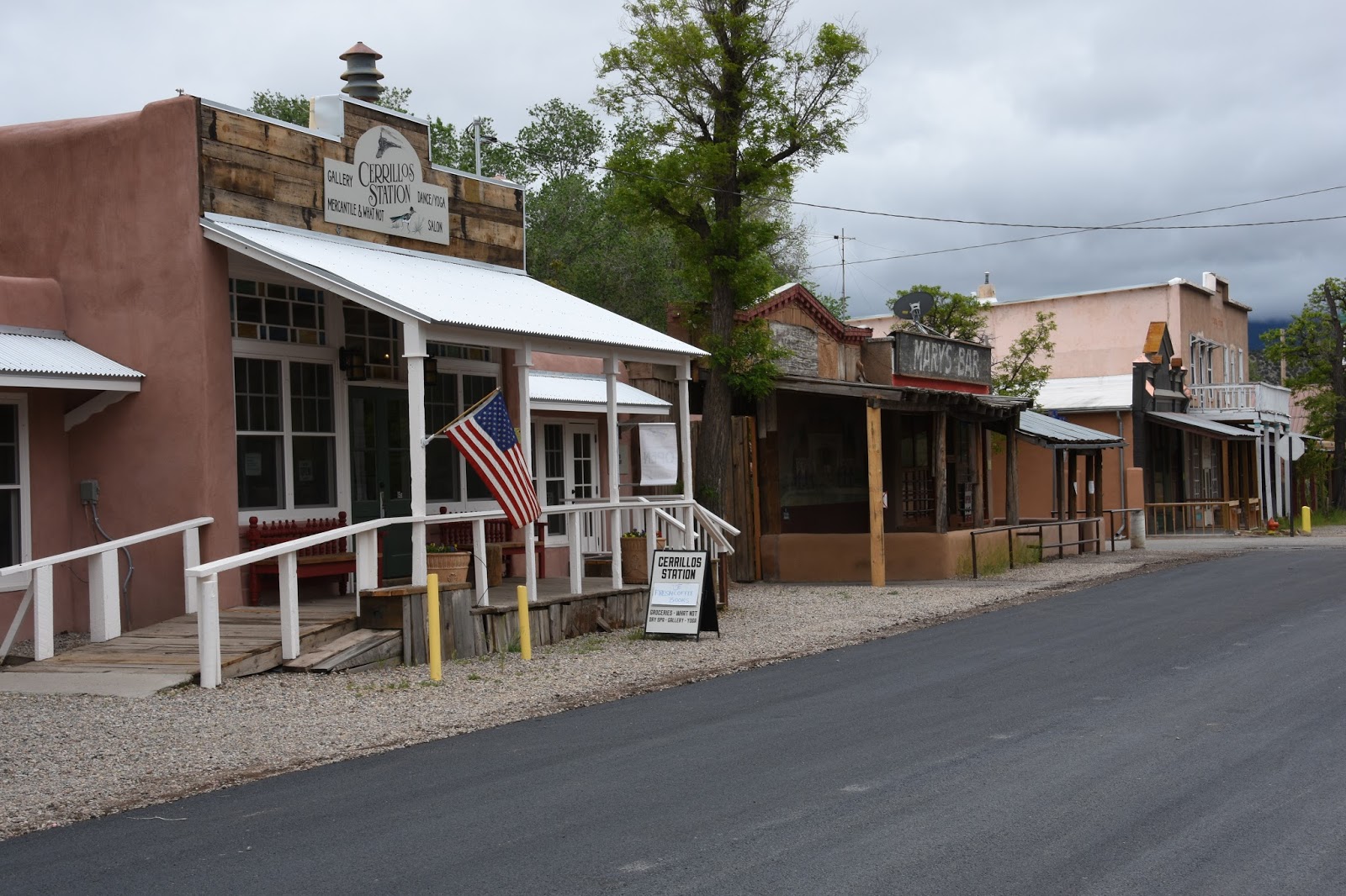 Conoce a dos Madrid mas, un pueblo perdido de Nuevo Mexico (EEUU) y otro en Iowa Tema serio