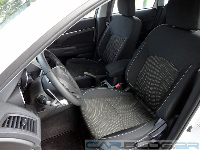 Mitsubishi ASX 4x2 2014 - interior