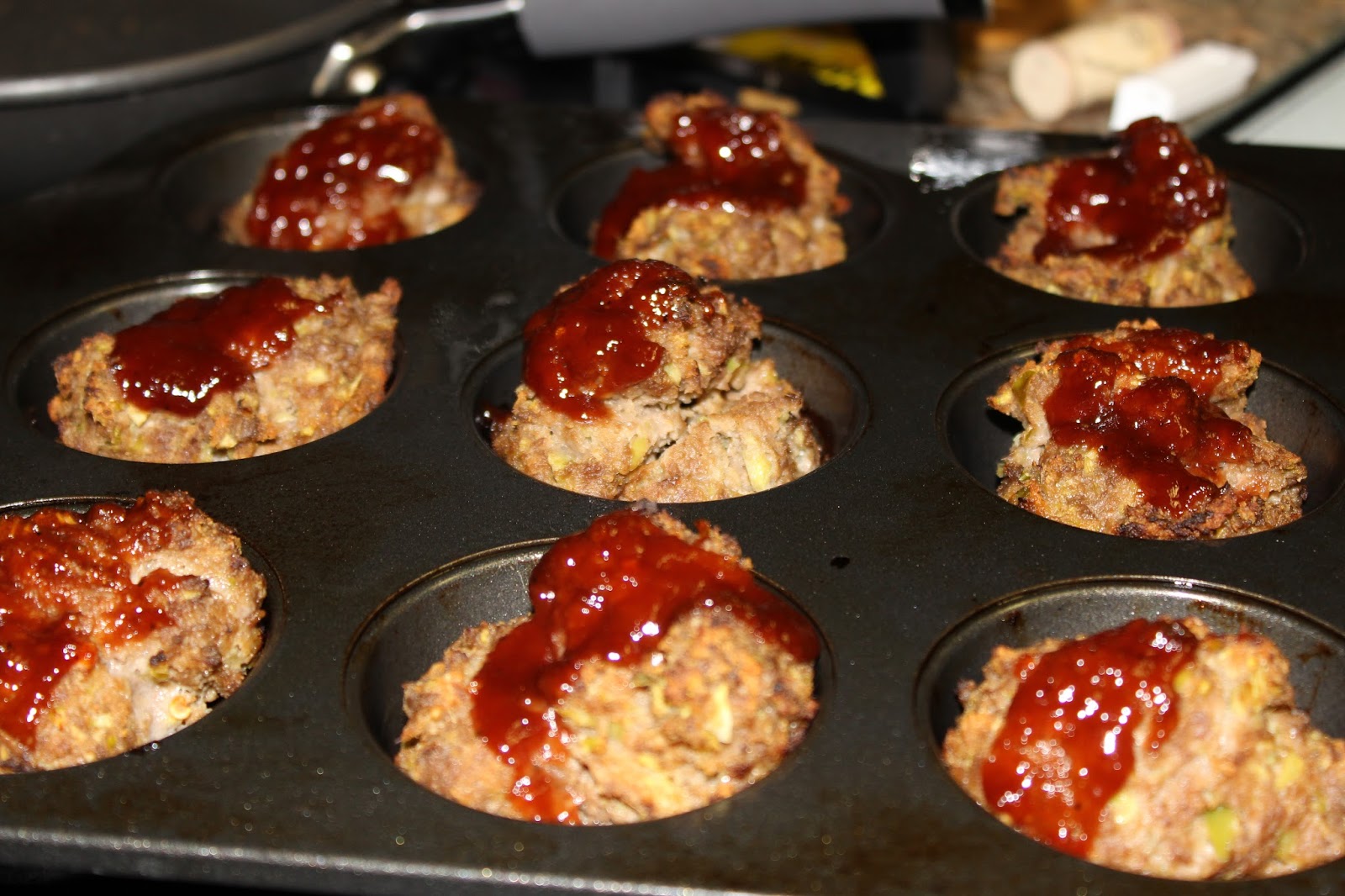 simply made with love: Meatloaf Muffins with Barbecue Sauce