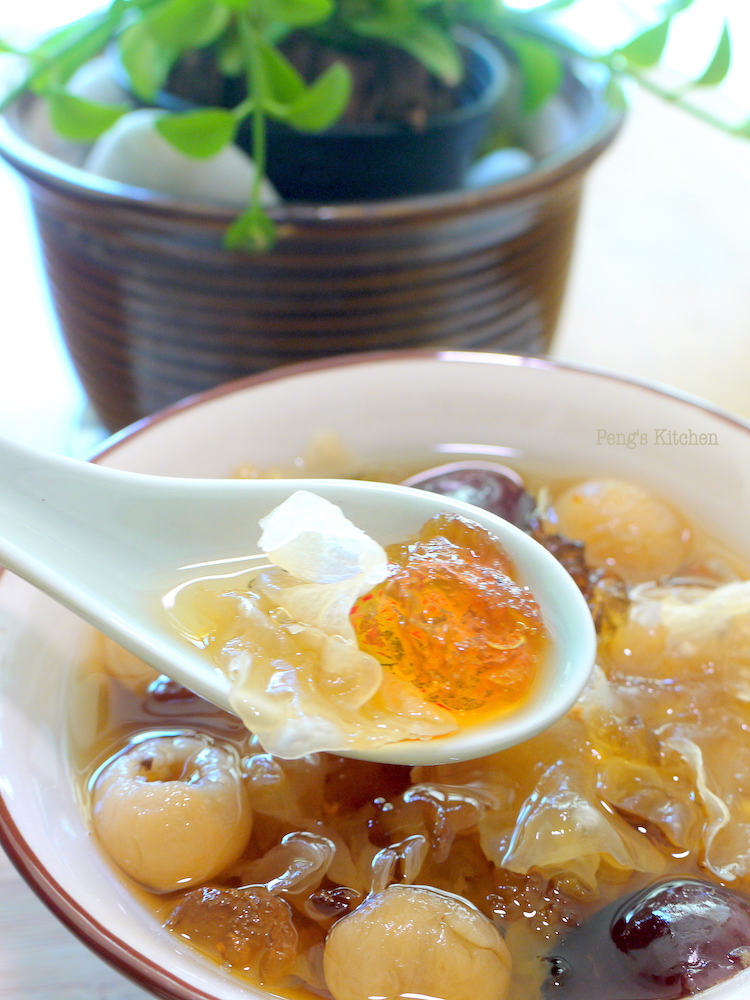 Peng's Kitchen Osmanthus White Fungus Peach Resin Dessert 桂花雪耳桃胶甜汤