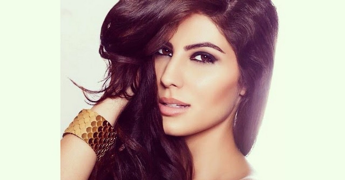Indian & Iranian Model Elnaz Norouzi Hot Photo Gallery - 9 Pics