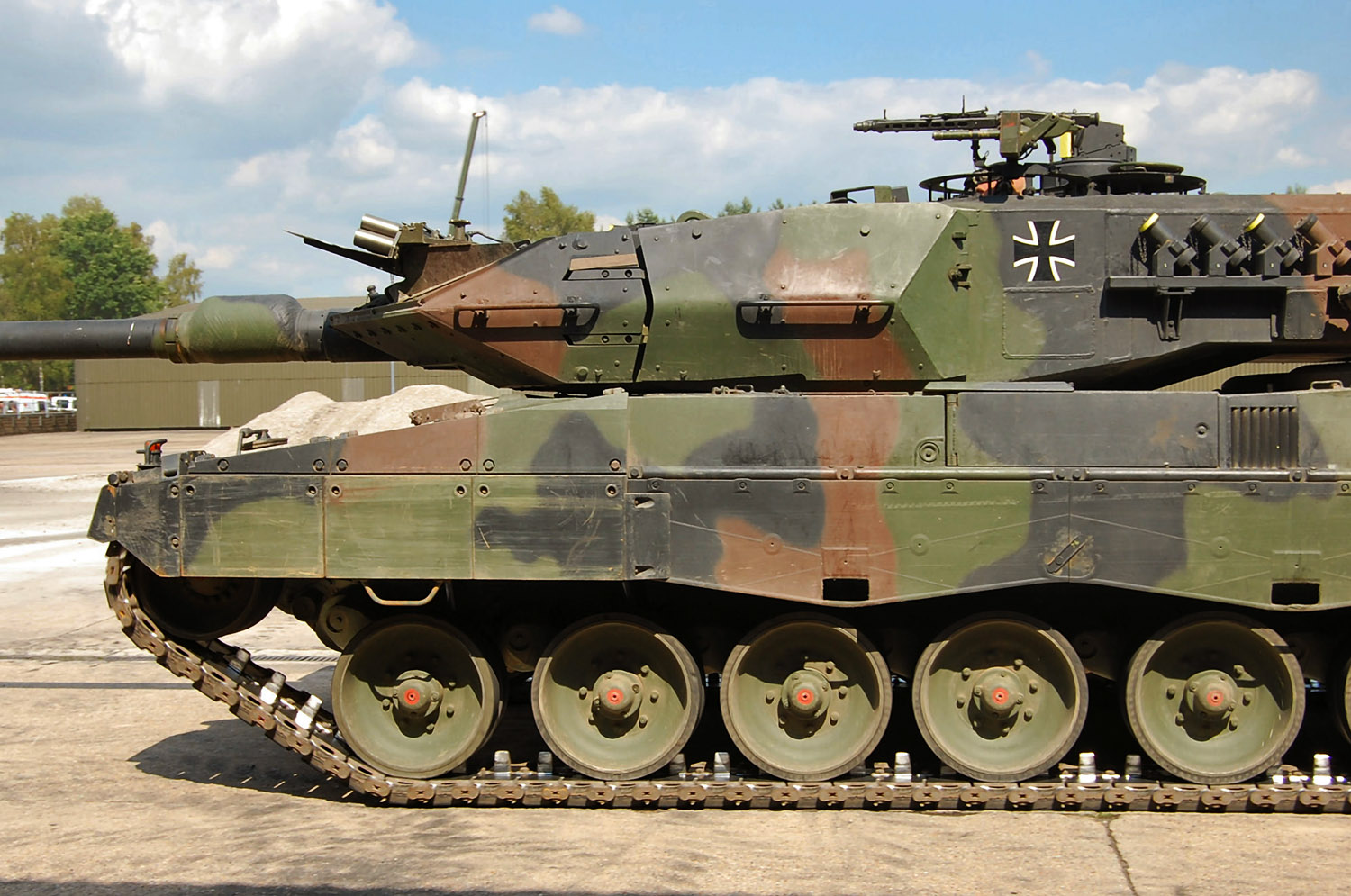 Современные немецкие танки. Леопард 2а5. Leopard 2a5. Танк Leopard 2a7. Танк леопард 2.