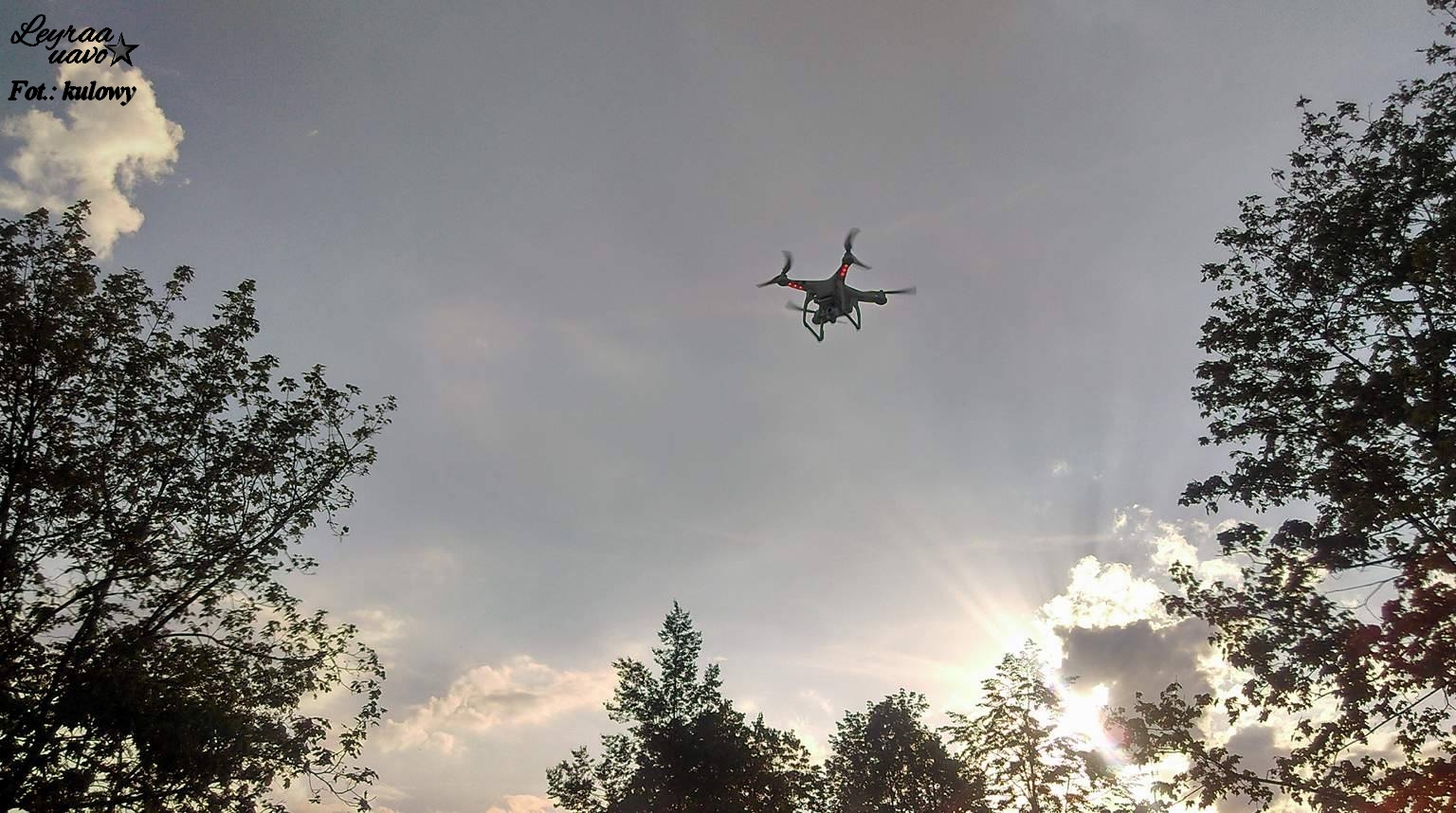 Dron Kielce Mielec Licencjonowany pilot UAVO VLOS usługi fotografia filmowanie z drona