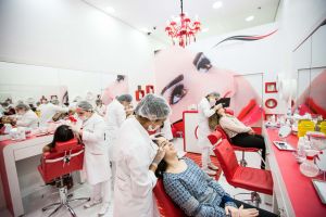 Em ritmo de expansão Sóbrancelhas chega a 142 unidades Em ritmo de expansão Sóbrancelhas chega a 142 unidades