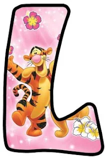 Abecedario de Tiger y Winnie the Pooh en Fondo Rosa. Tiger and Winnie the Pooh Alphabet.