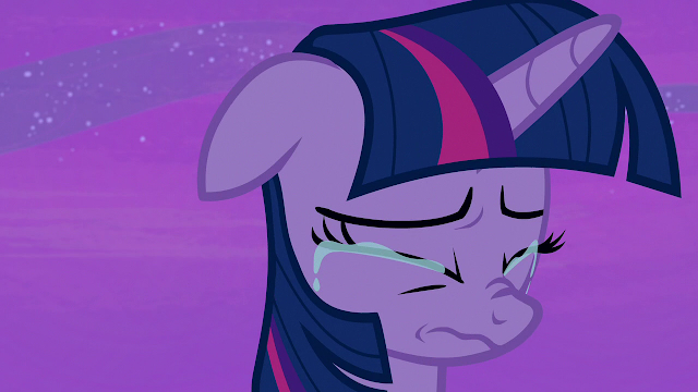 Twilight_Sparkle_starts_to_cry_S7E22.png