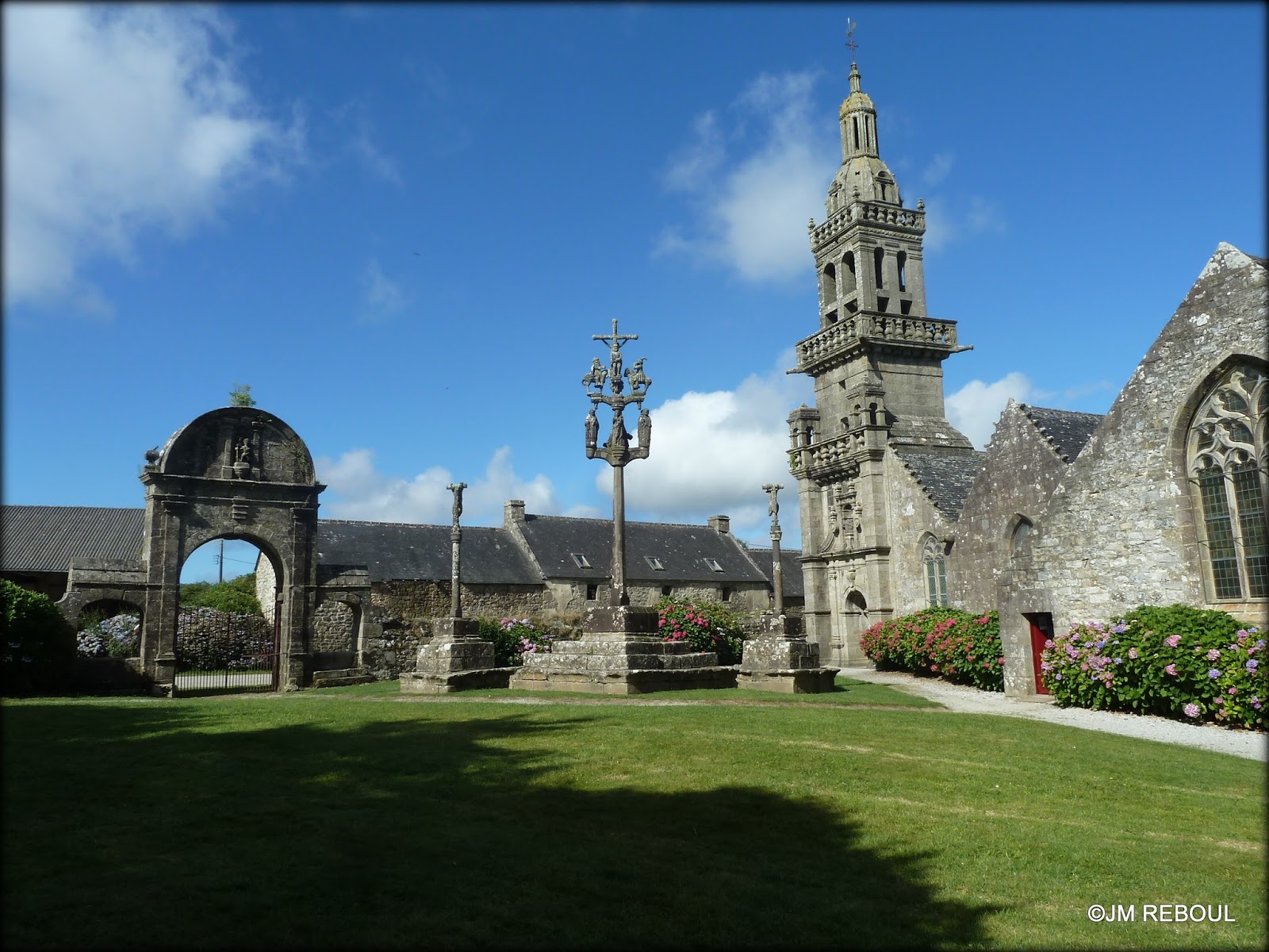 Musique & Nature zen Bretagne...Ste Marie du Menez Hom....La chapelle de Sainte Marie du Menez