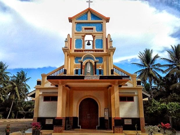 Gereja Katolik Dibakar Orang Tak Dikenal, Salib Yesus Utuh Tak
