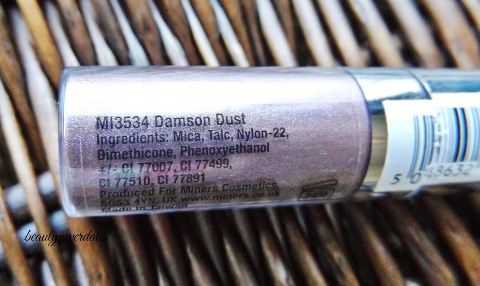Miners Cosmetics Eyeshadow Dip and Define powder Damson dust