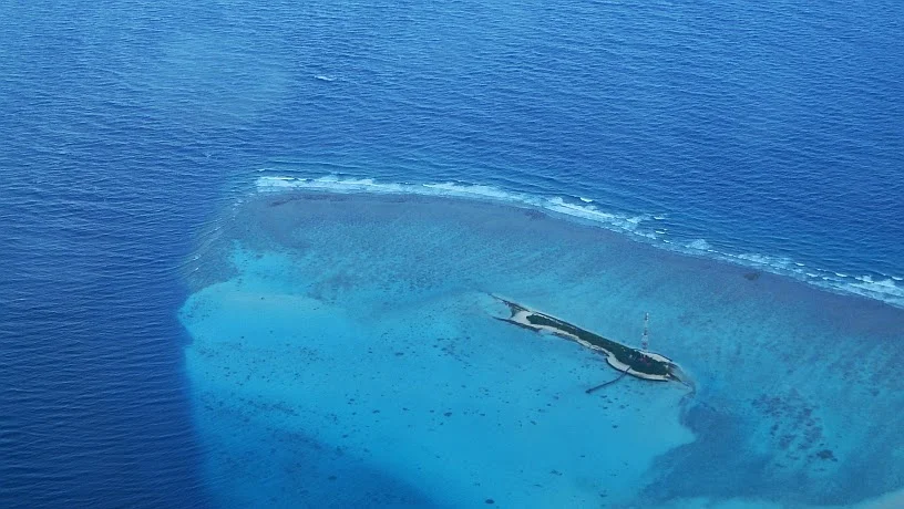 surfari maldivas atolon 01