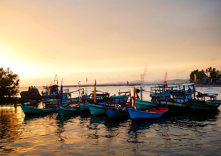 Kết quả hình ảnh cho làng chài Hàm Ninh