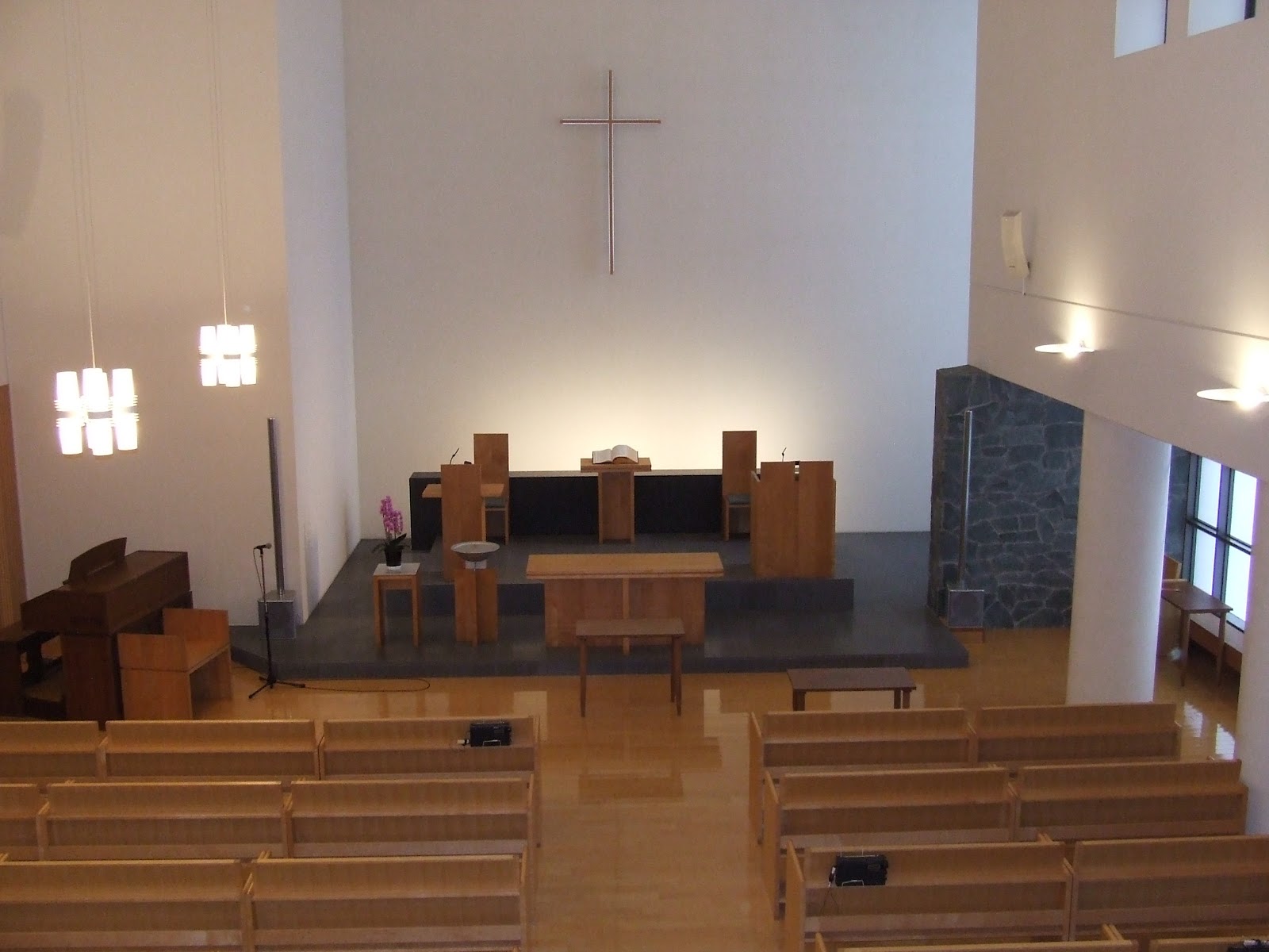 日本基督教団　聖徒教会