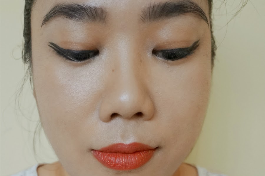 Graphic Double Winged Eyes