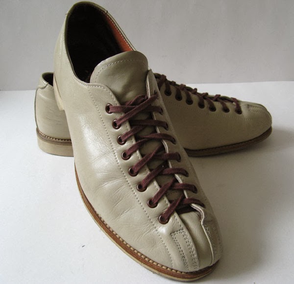 VINTAGE BEIGE HYDE BOWLING SHOES MENS BOWLING SHOES SIZE 11.5