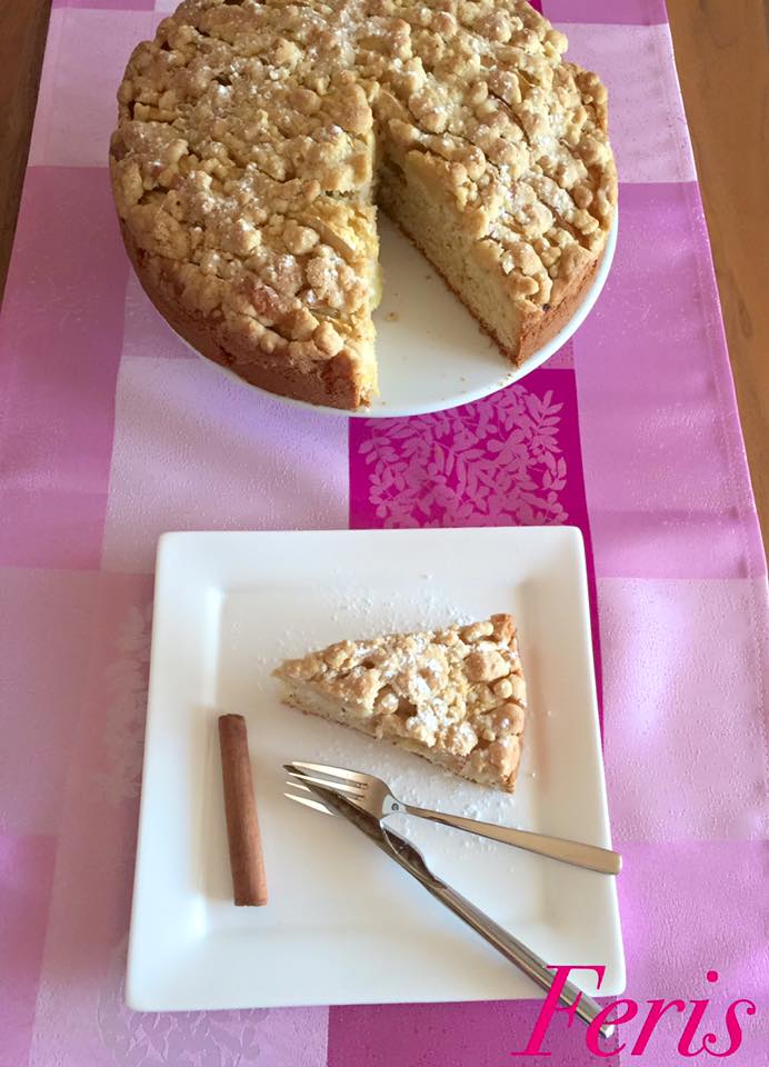 Thermomix à la Feridenin Lezzet Dünyasi ApfelStreuselkuchen / Elmalı