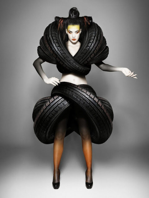 Biến hóa lạ thường của lốp xe vào thời trang