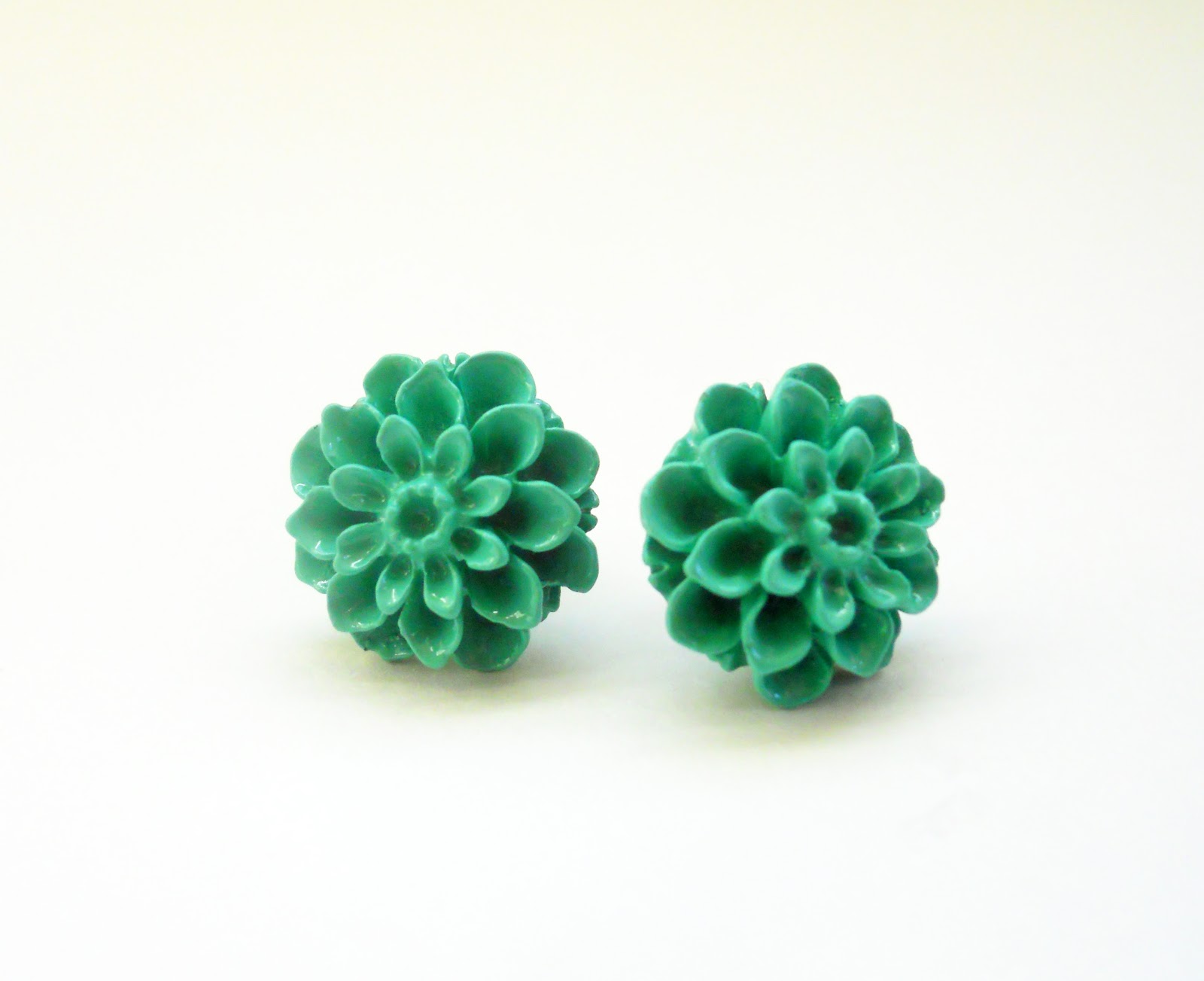 Easy Chrysanthemum Earrings | Delightfully Noted