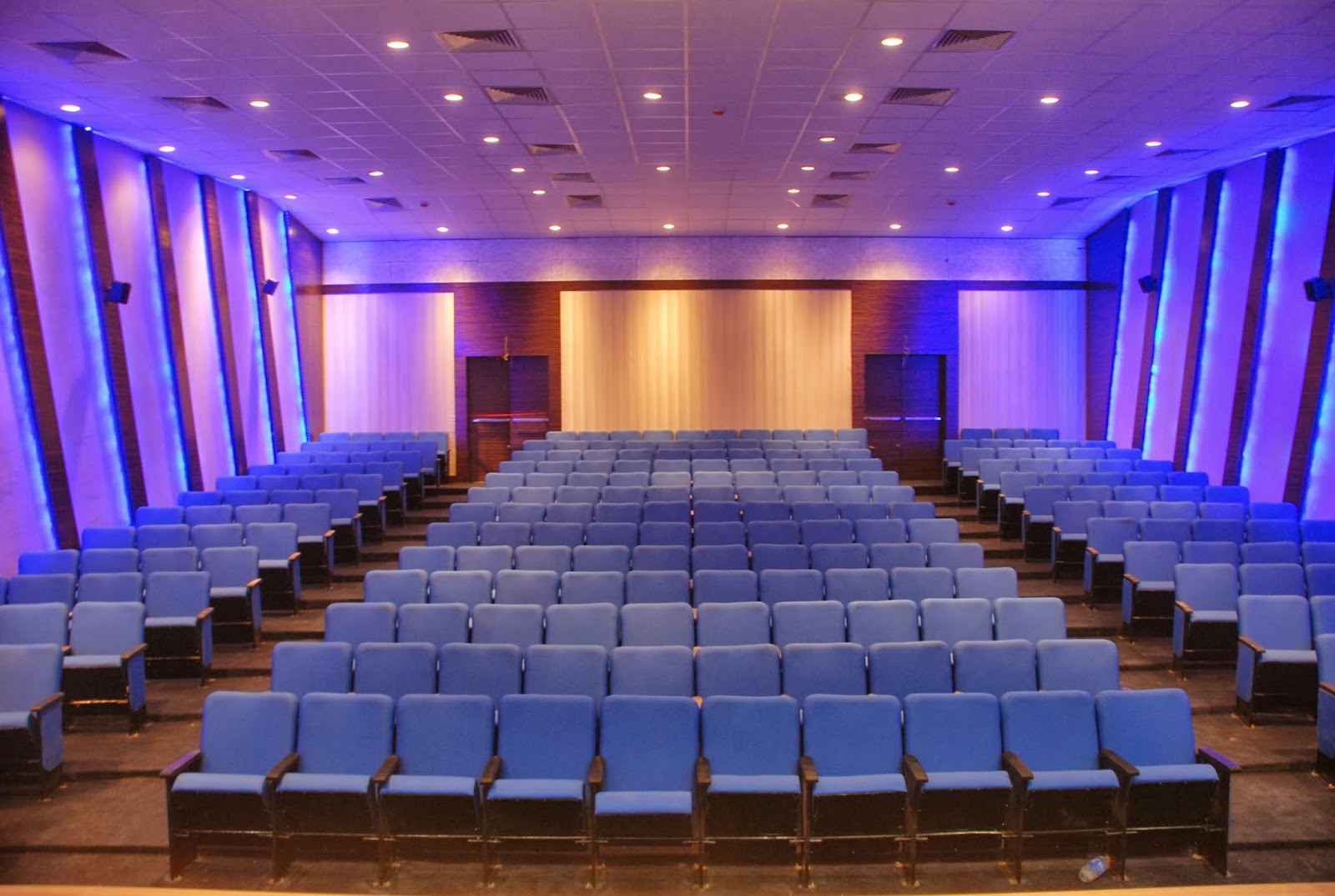 MUMBAI YELLOW PAGES (MUMBAI BUSINESS DIRECTORY)