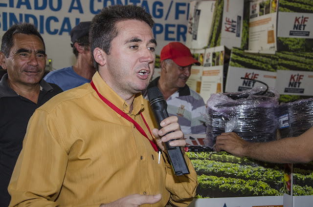 Prefeitura de Cocal entrega kits de irrigação para agricultores - Imagem 4