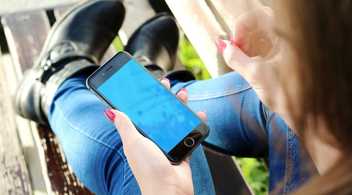 Nuovo studio shock Cellulari Salute: le telefonate danneggiano la memoria del cervello.