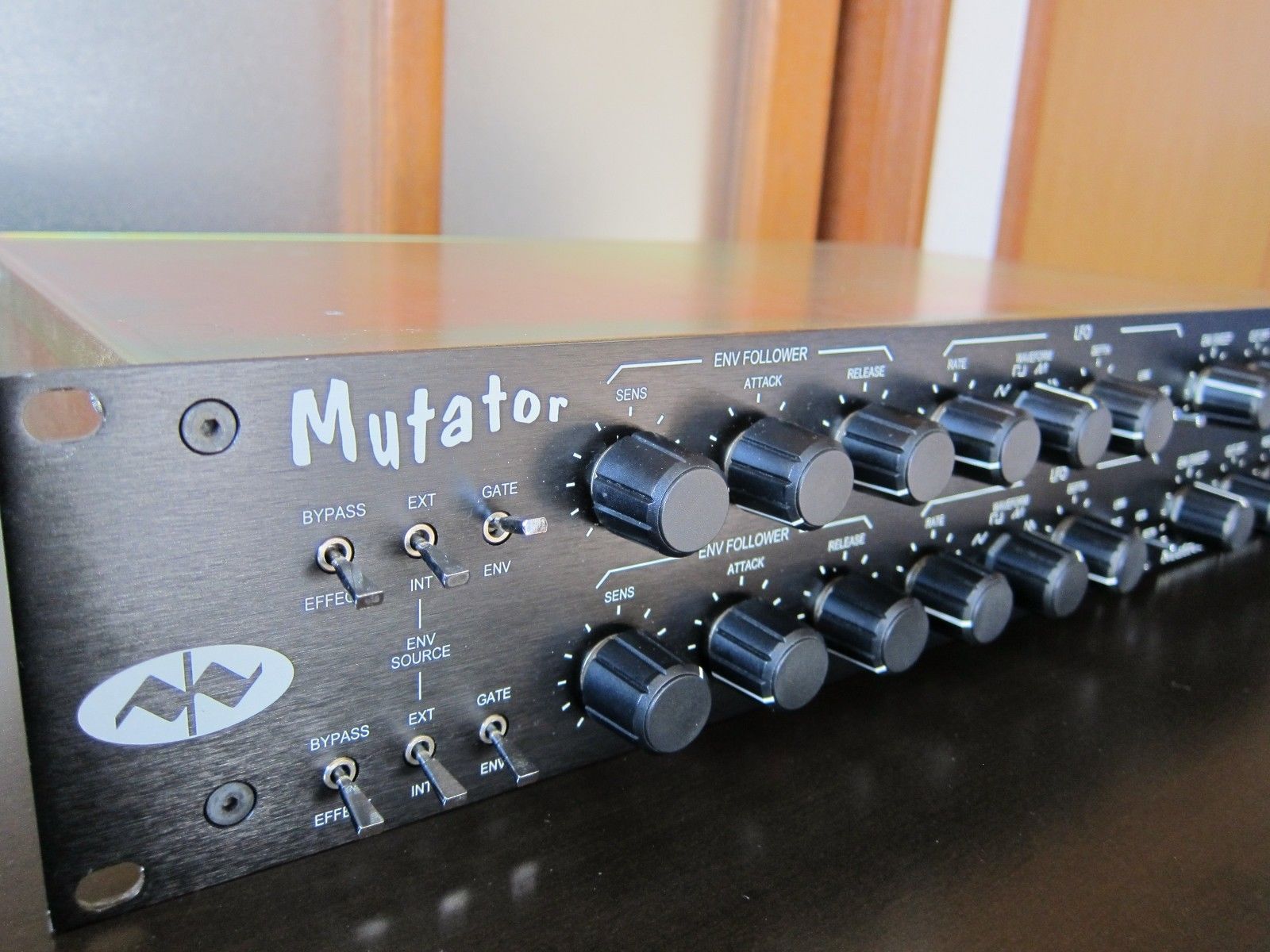 MATRIXSYNTH: Mutronics Mutator Stereo Filter Analog Vintage Processor