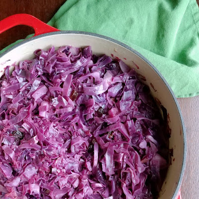 braised red cabbage in the dutch oven braised red cabbage in the dutch oven