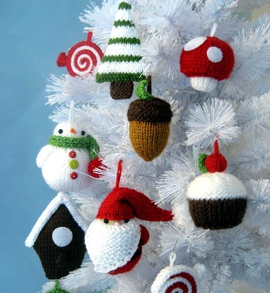 unique knitted christmas decorations, homemade christmas decorations