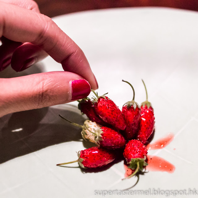Saison baby strawberries