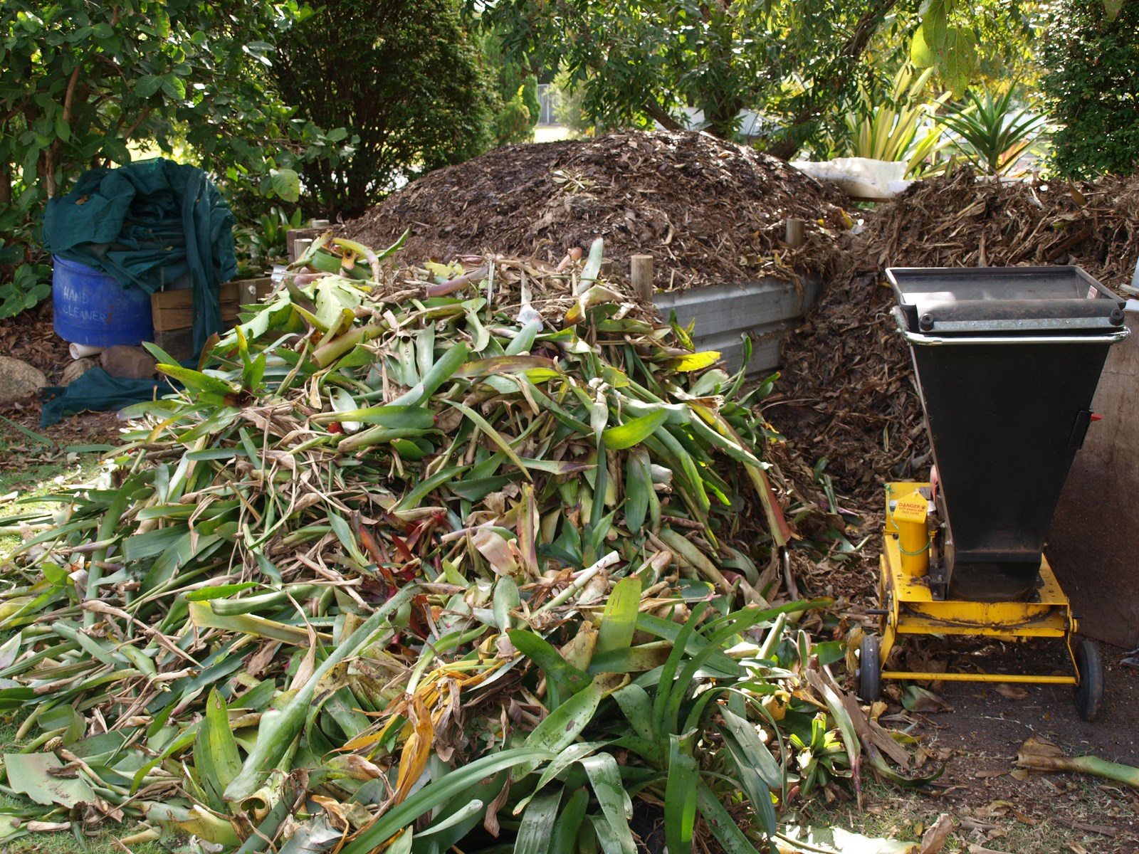 SubTropical Queensland Open Garden Manure and Compost