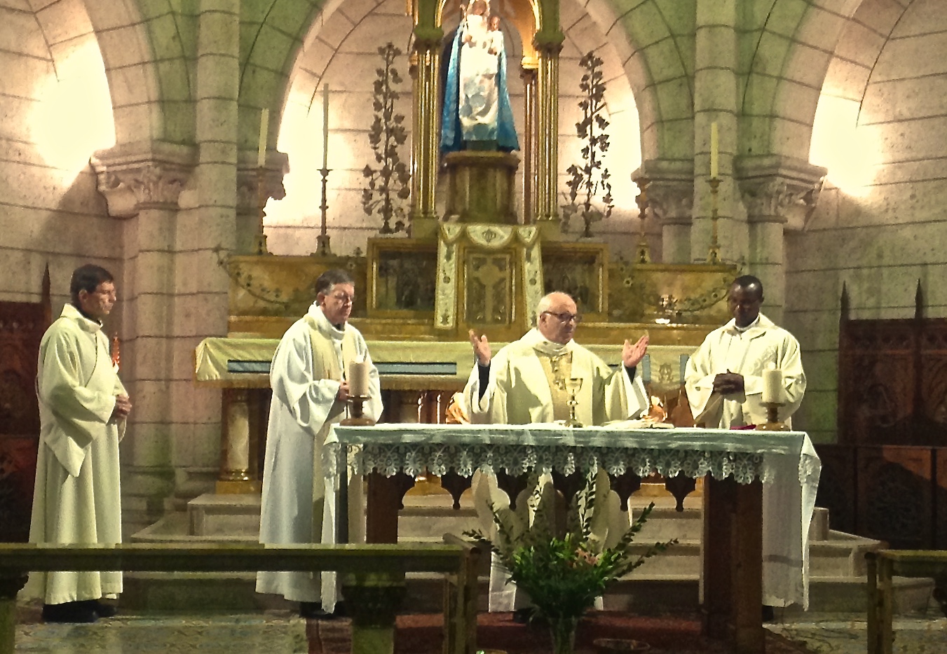 Le blog de la fraternité trinitaire d'Angoulême Messe de la