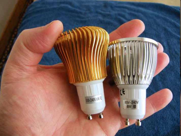 Sustainable Energy author Ireland (SEAI): LED Lamps Comparison of 6