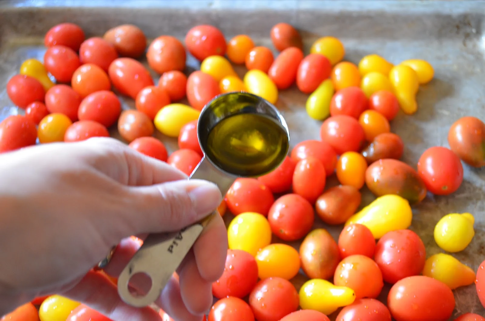 Roasted-Tomato-Pasta-Recipe-Cherry-Tomatoes-Olive-Oil-Sea-Salt.jpg