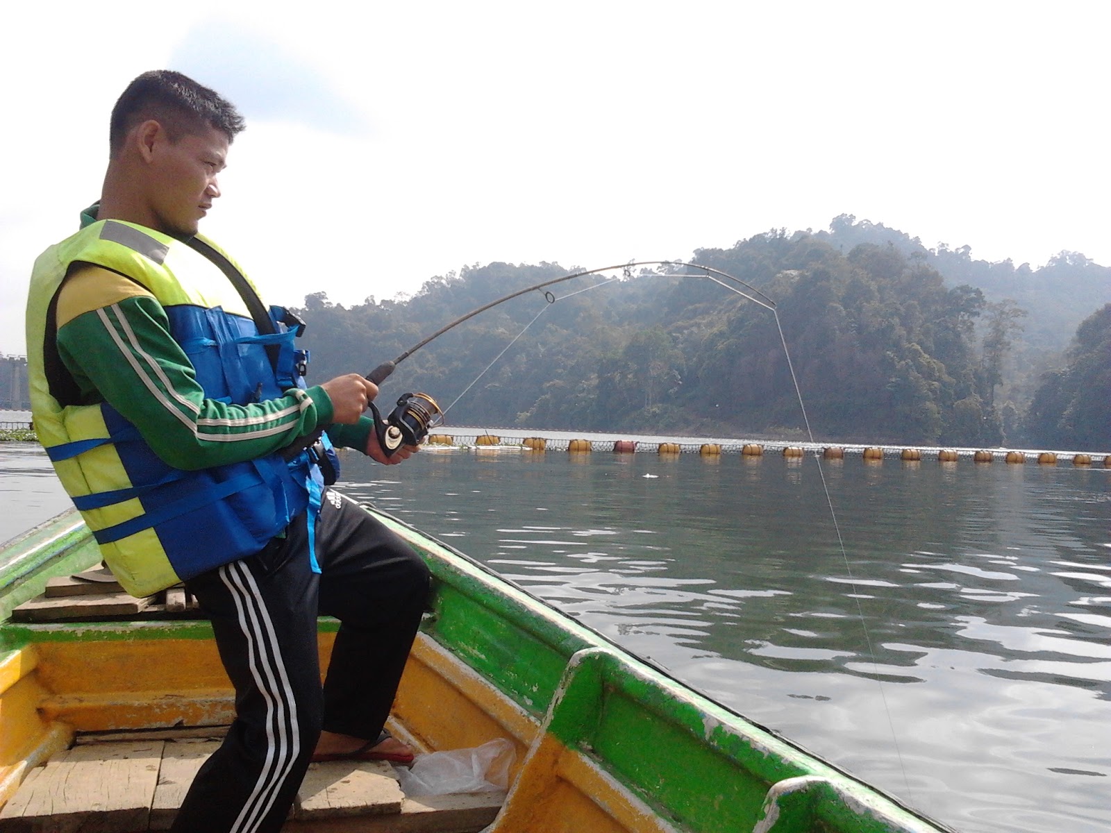 Asyiknya Mancing Di Danau PLTA Koto Panjang WISATA PANCING asyiknya-mancing-di-danau-plta-koto-panjang-wisata-pancing