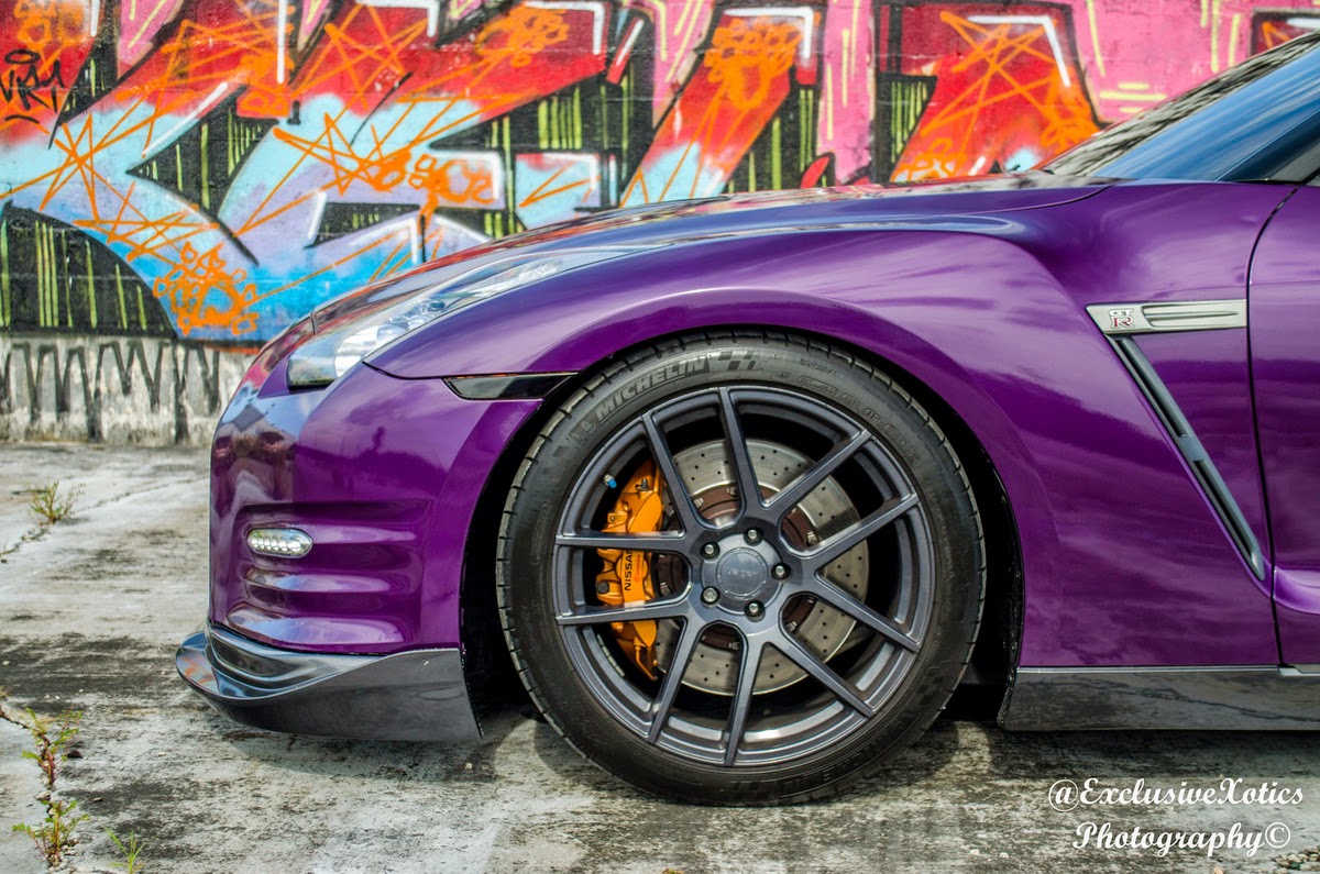 Nissan GTR 35 Purple