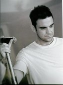 Robbie Williams - Swings Both Ways 